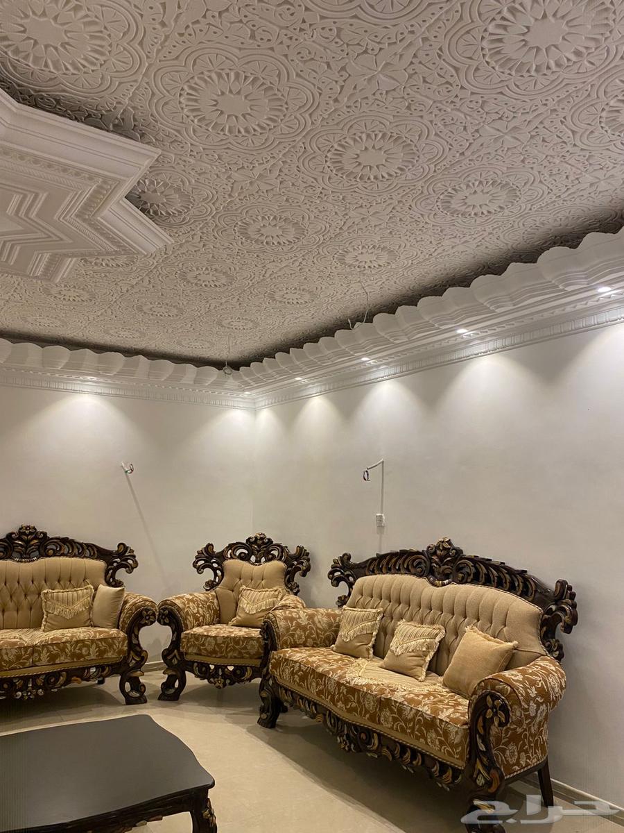 Clean Turkish sofa set for living rooms, 8 pieces with serving tables, no scratches, condition applies63730965646081111
