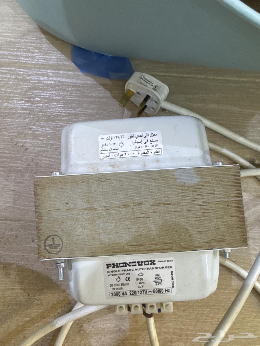 محول كهربائي صنع في اسبانيا من 220 الى 11063731722696195110