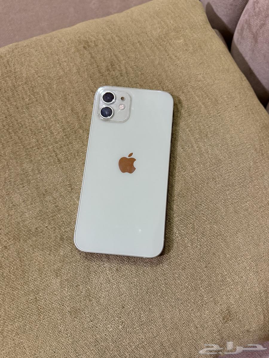 ايفون12 للبيع نضيف63736792661634110