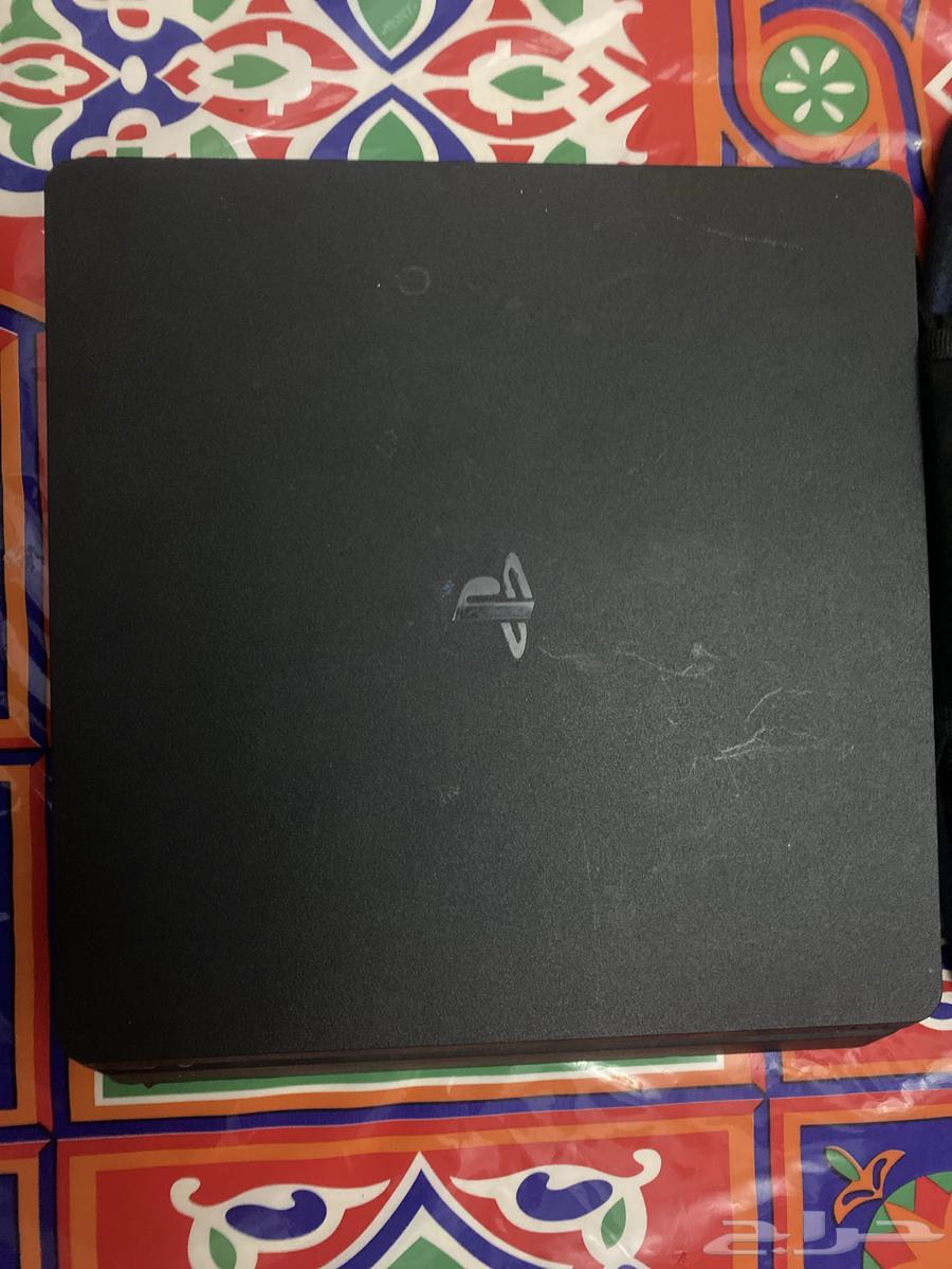 Sony 4 for sale, specifications 861 GB with two non-original controllers63735654890242111