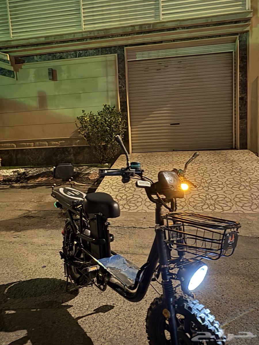 سكوتر كهربائي الوحش يمشي 120 نظيف معى بطارية وخوذه و63730314256129114