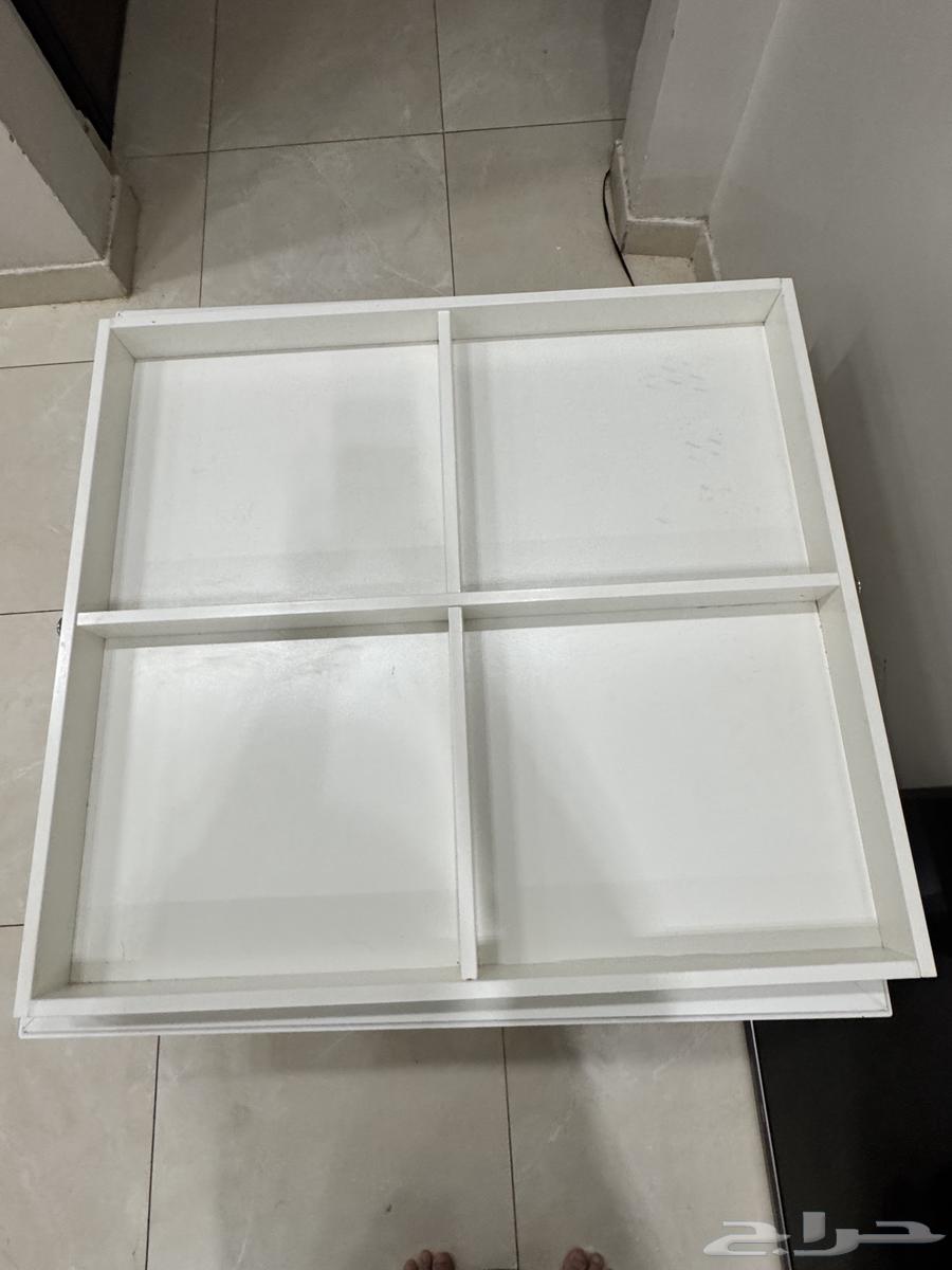 طاولة قهوة من أيكيا بحالة جيدة جدا63737255030529113