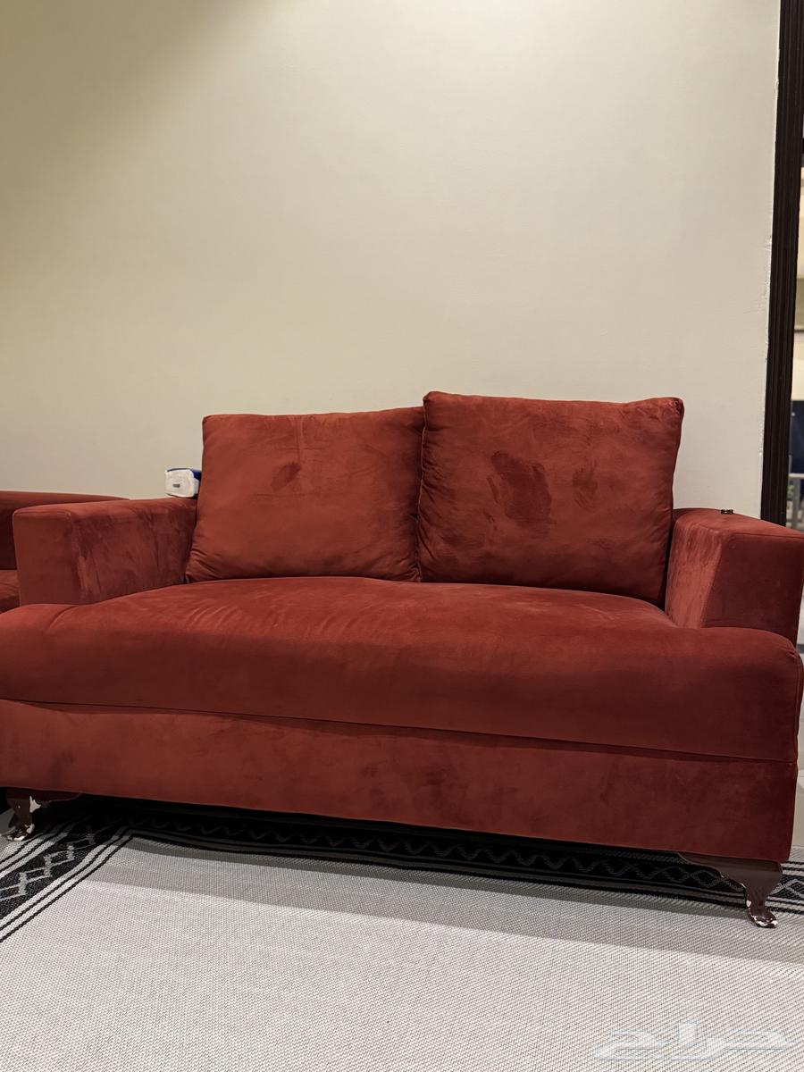 اثاث كنب مكون من ثلاث قطع كنب63735741189506111