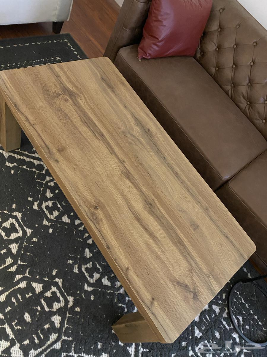 طاوله وكنبتين63735741460227114