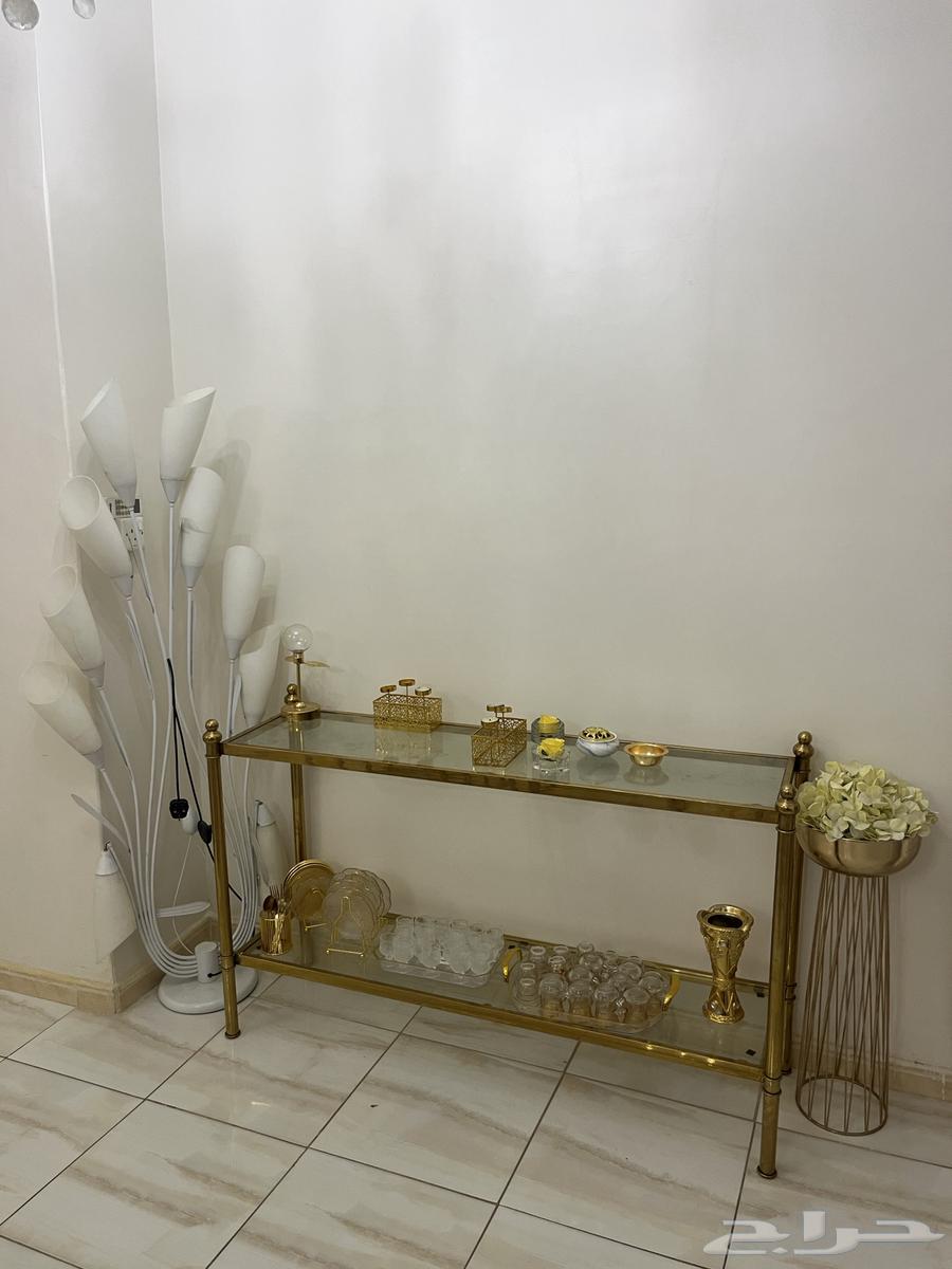طاولات واناره هاديه للبيع63732092105475111