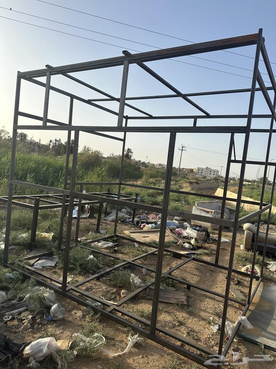 غرفة زنك هيكل وتنفع تلبسها نيلون شفاف63731901715586112