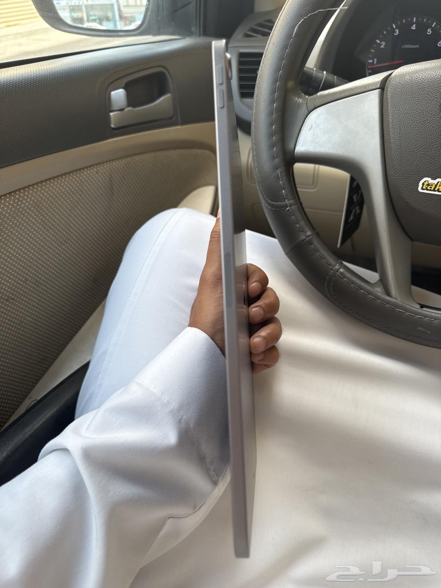 ايباد اير 11 (M2) نظيففف63732092142081112