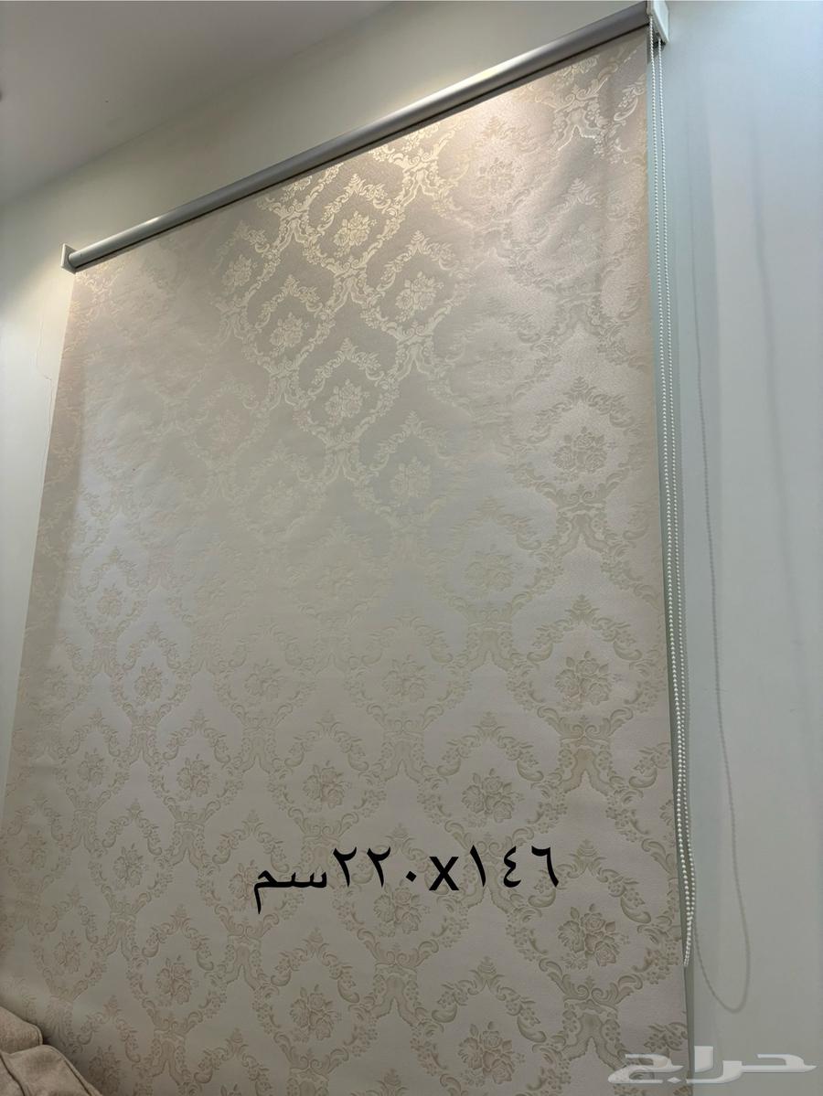 95 ريال لمجموعة ستائر رول شبه جديدة مفكوكه63733301192579113
