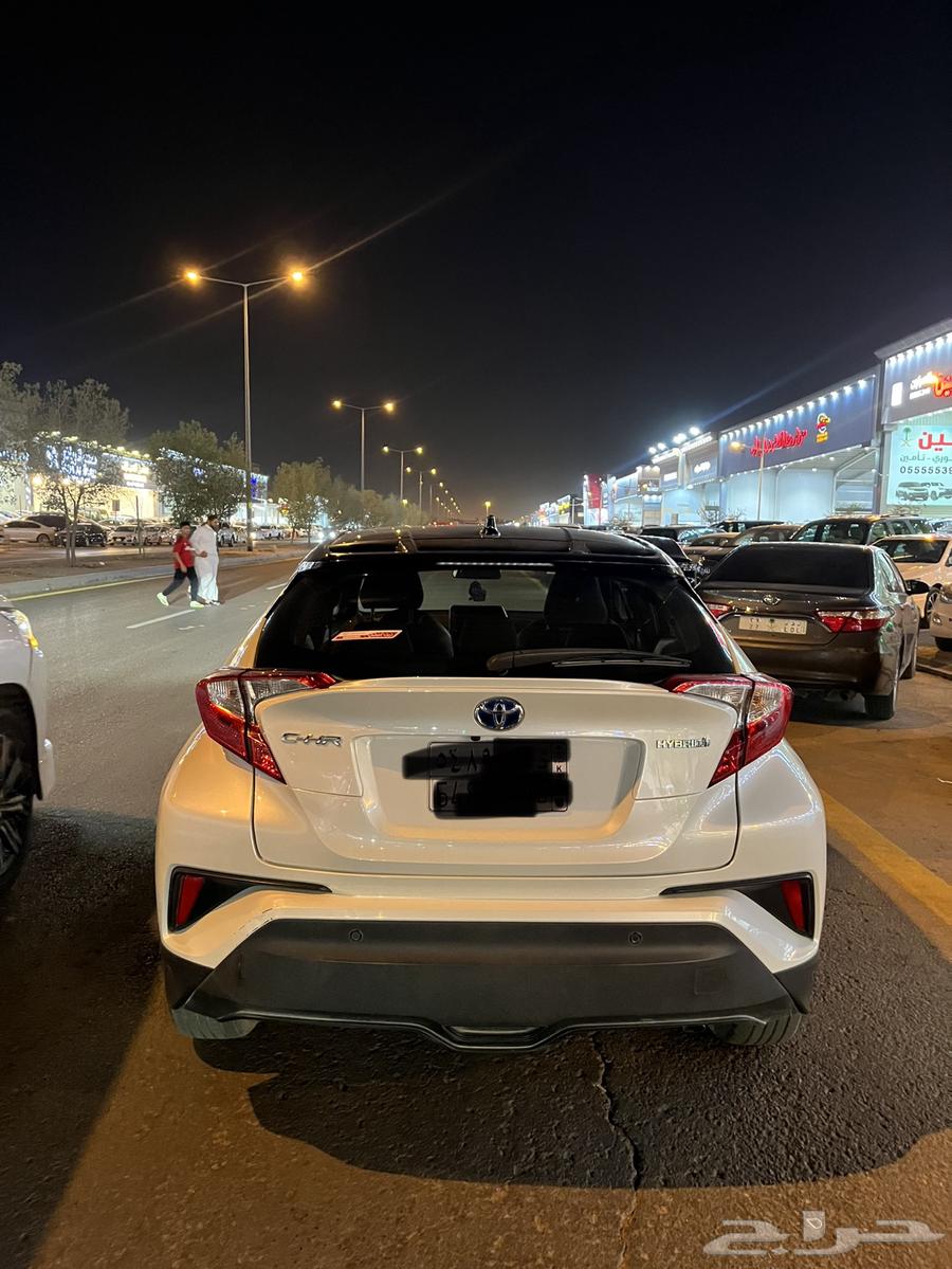 CHR Toyota63841163402371111