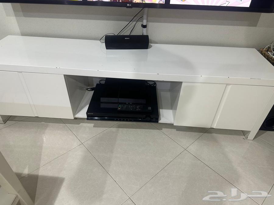 Plasma screen table IKEA table63729846640515112