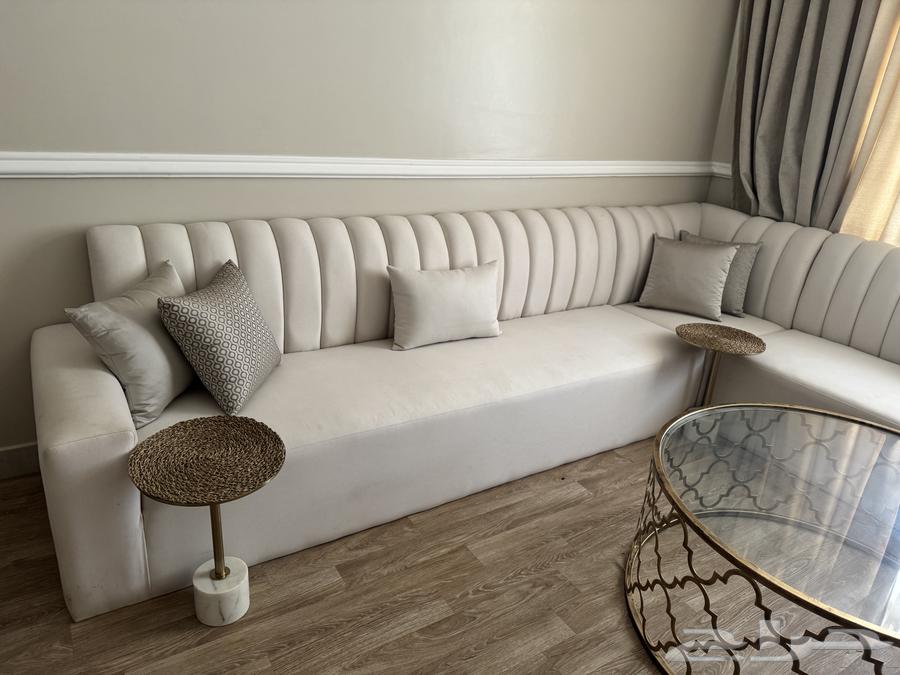 New connected off-white sofa with tables for sale for 350063732369957250111