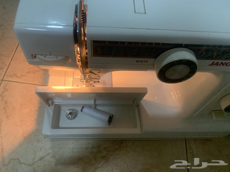 مكينه خياطه جانومي 380 مع عربه للبيع بسعر 80063738368745731111