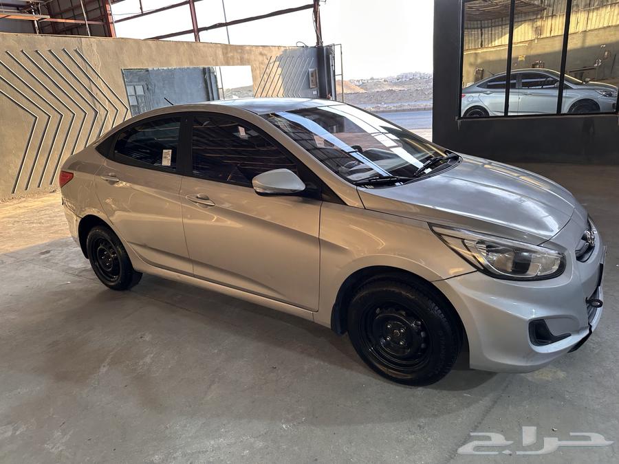 Hyundai Accent 201563842165559939110