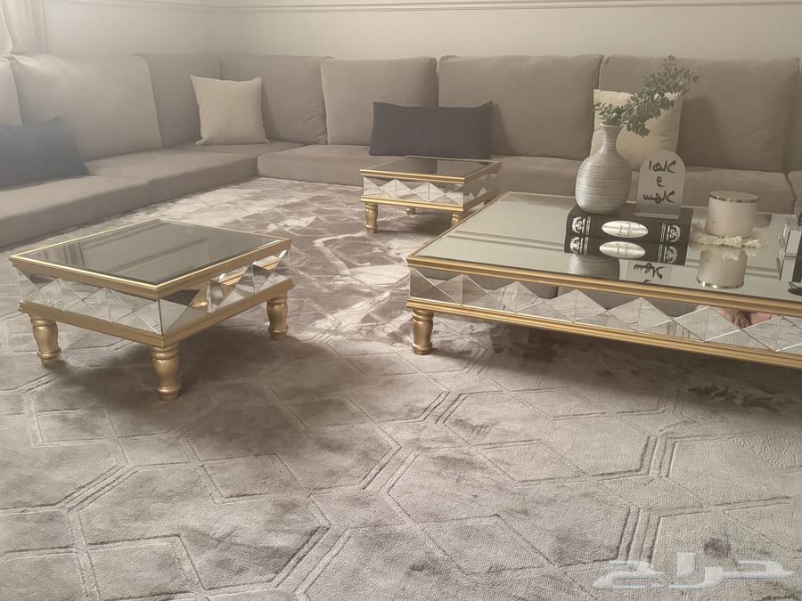 مدخل وطاولات خدمة مجلس شبه جديده63736126567553111
