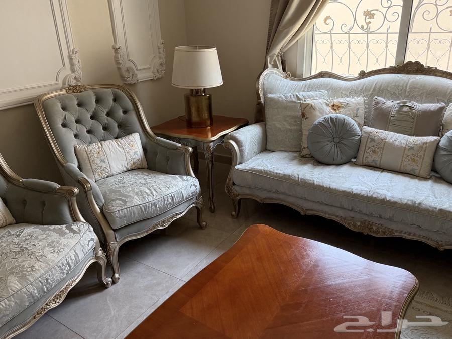طقم كنب للبيع63731901827715110