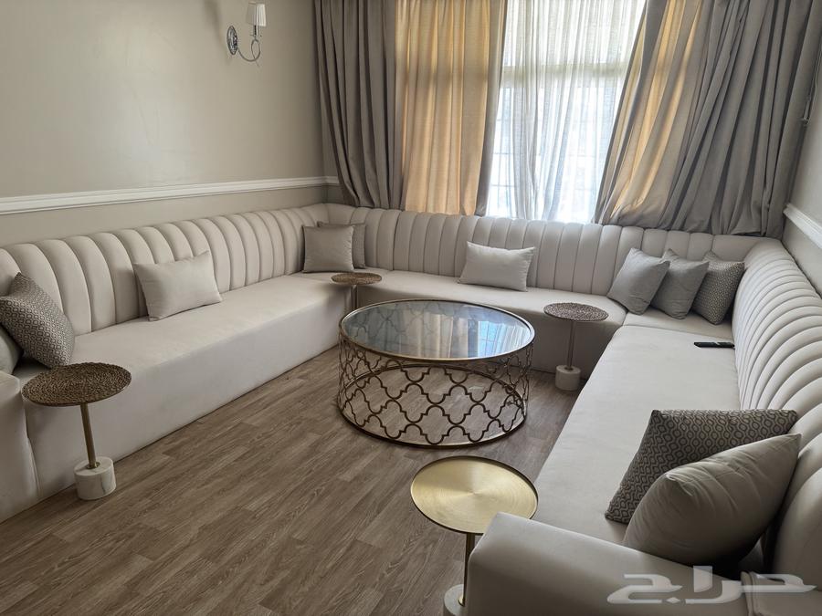 New connected off-white sofa with tables for sale for 350063732369957250113