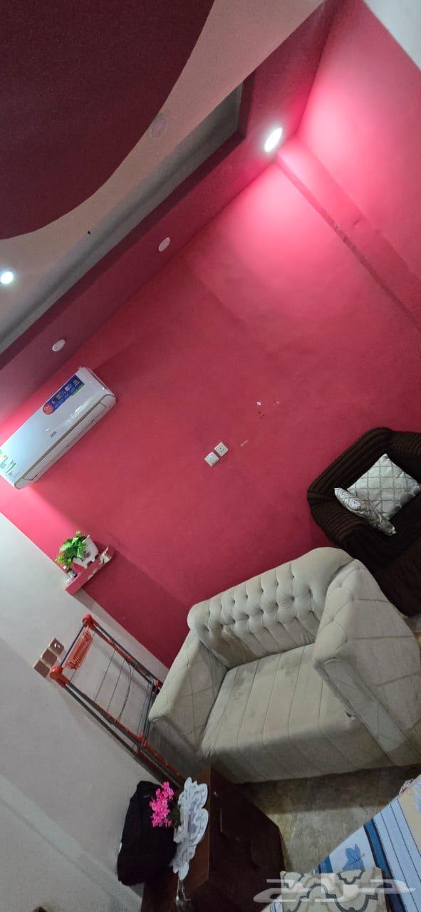 للبيع سرير و تسريحه و وكنب صغير فيه منه اثنين واحد كبير63733483958658112