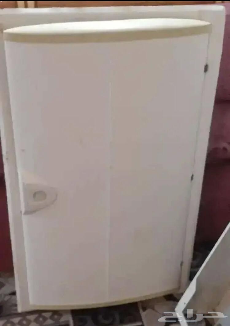 طبلون كهرباء شنايدر 24 خذ مستعمل نظيف63731066151938114