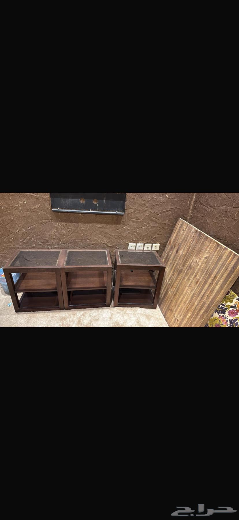 Service tables (semi-new)63728340261761114