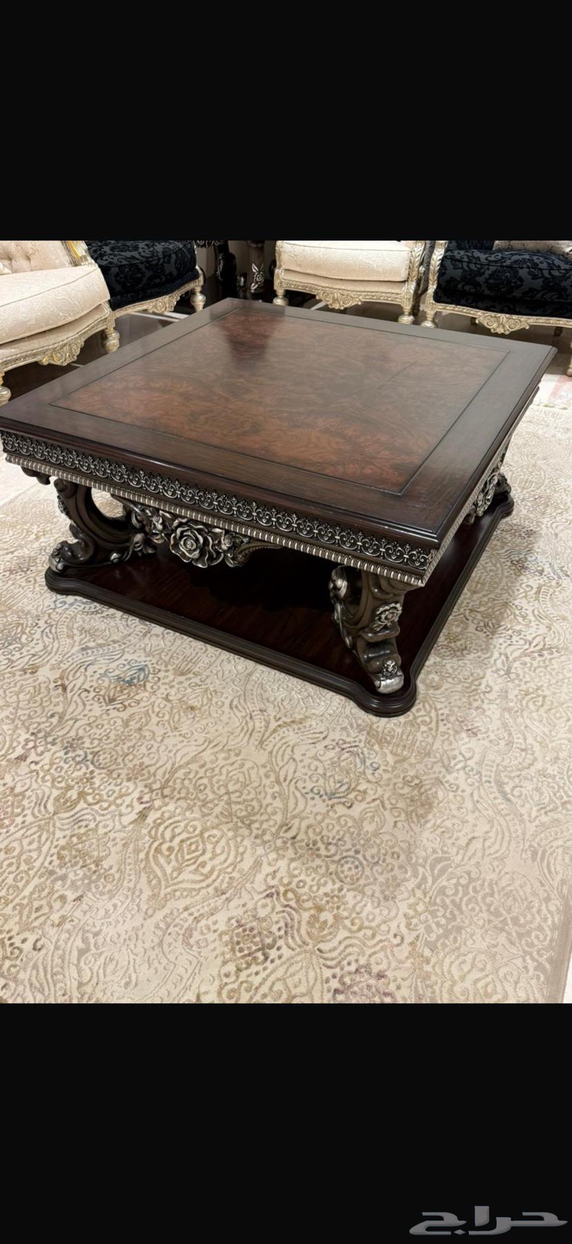 Service tables (semi-new)63728340261761111