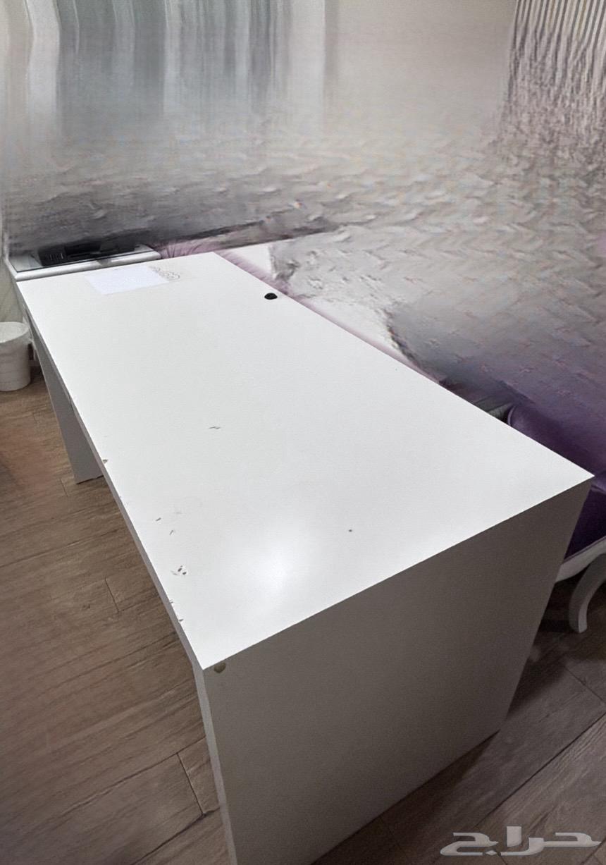 Office table, gym table, you need it63730596358785110