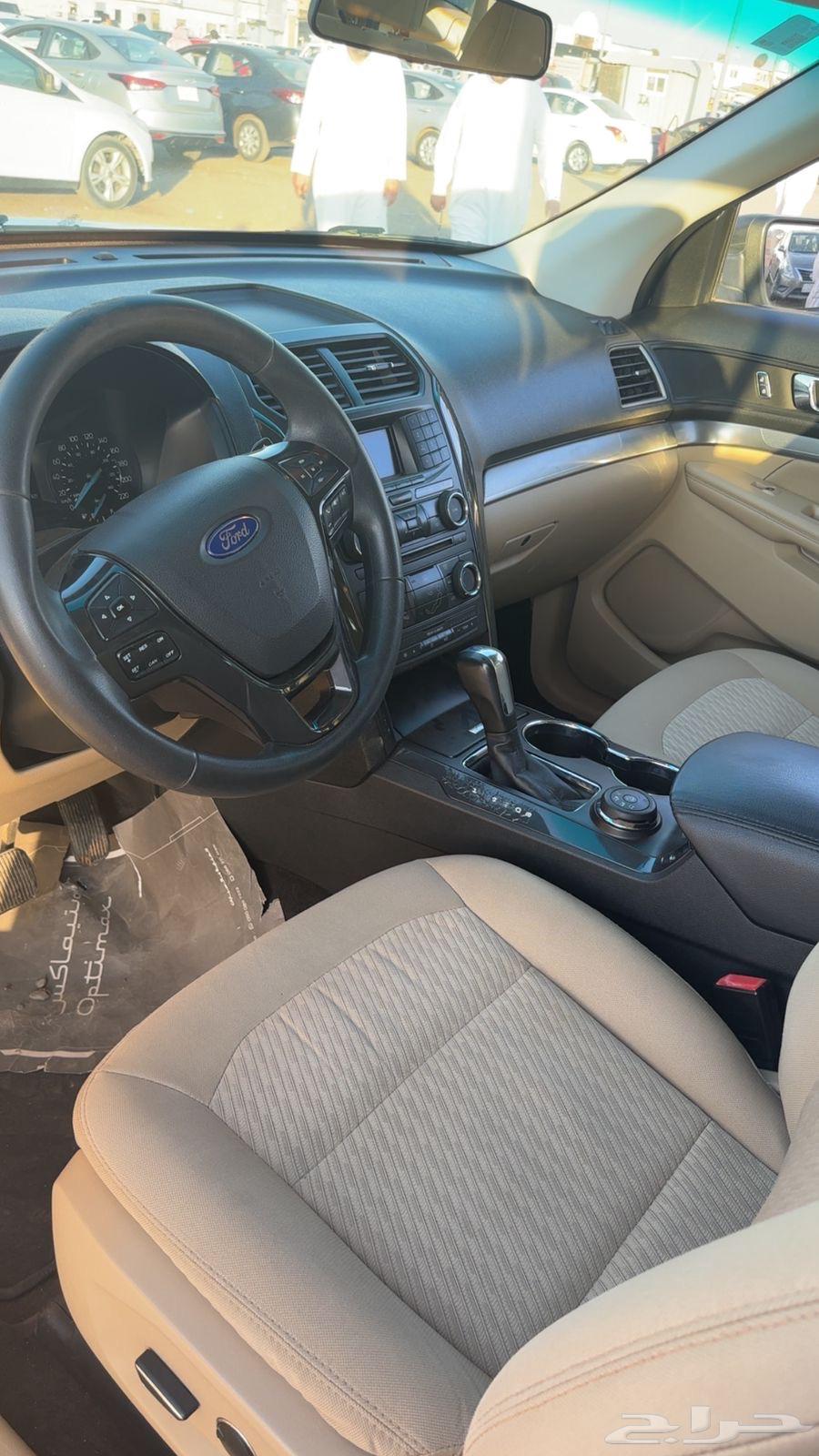 Ford Explorer 201763827442897153114