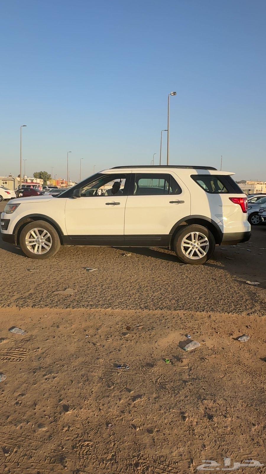 Ford Explorer 201763827442897153110