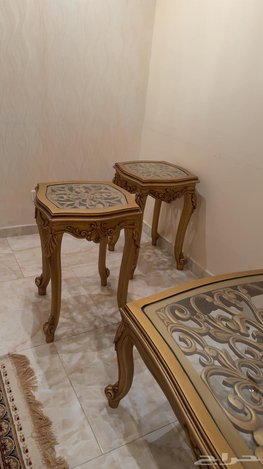 Large table with 2 corners63740280068481111