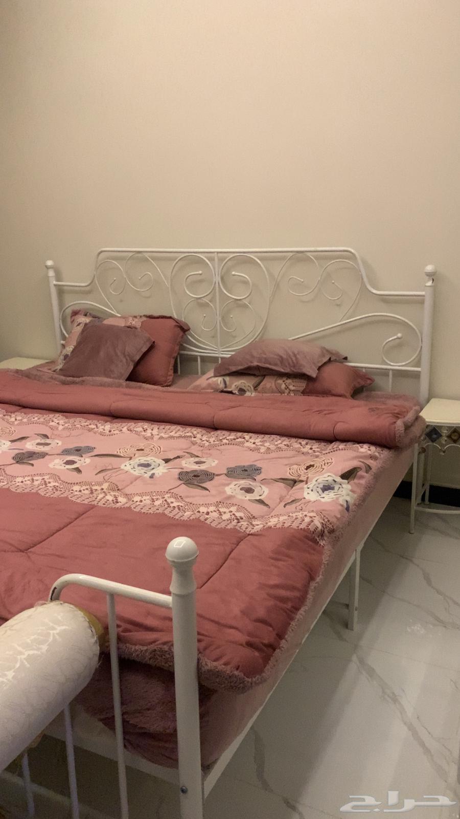 غرفة نوم بدون دولاب63740003091329114