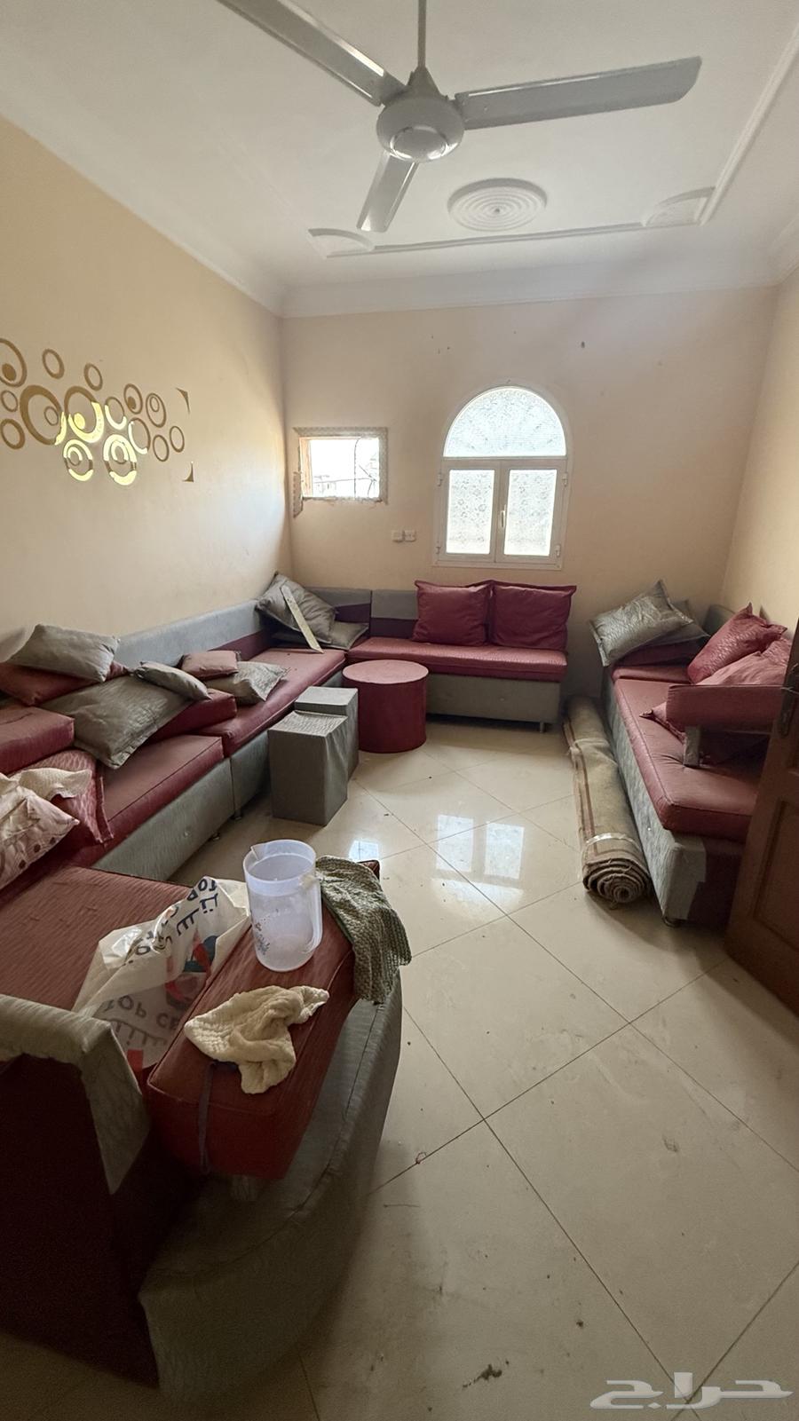 3 مجالس للبيع ب 300 ريال قابلة للتجديد63744696512386110