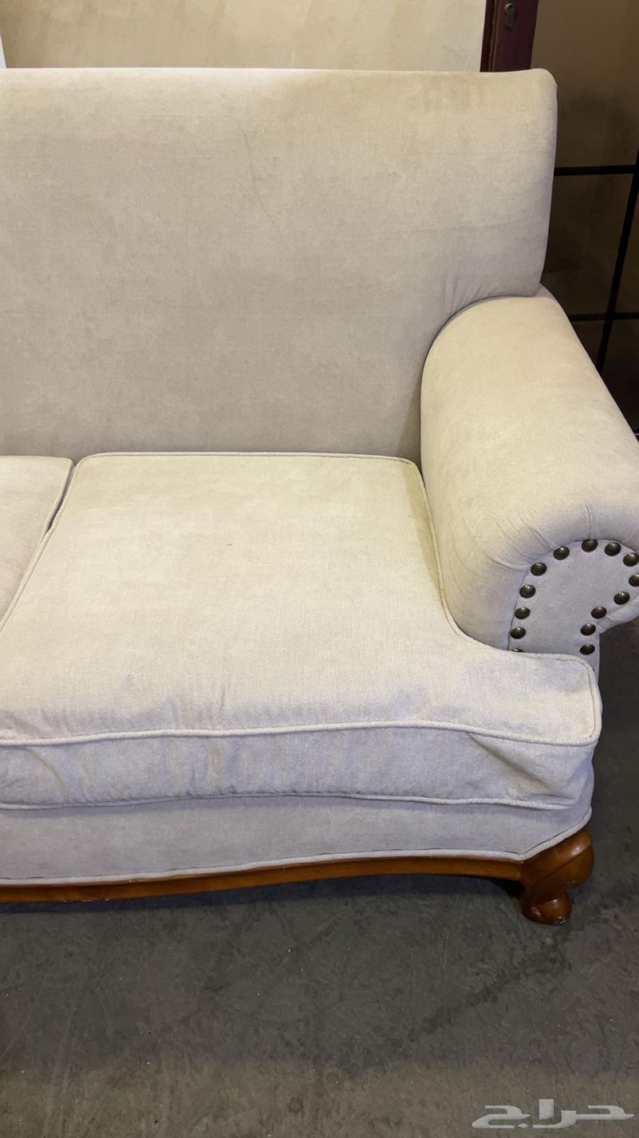 Clean and intact sofas63741509812610111