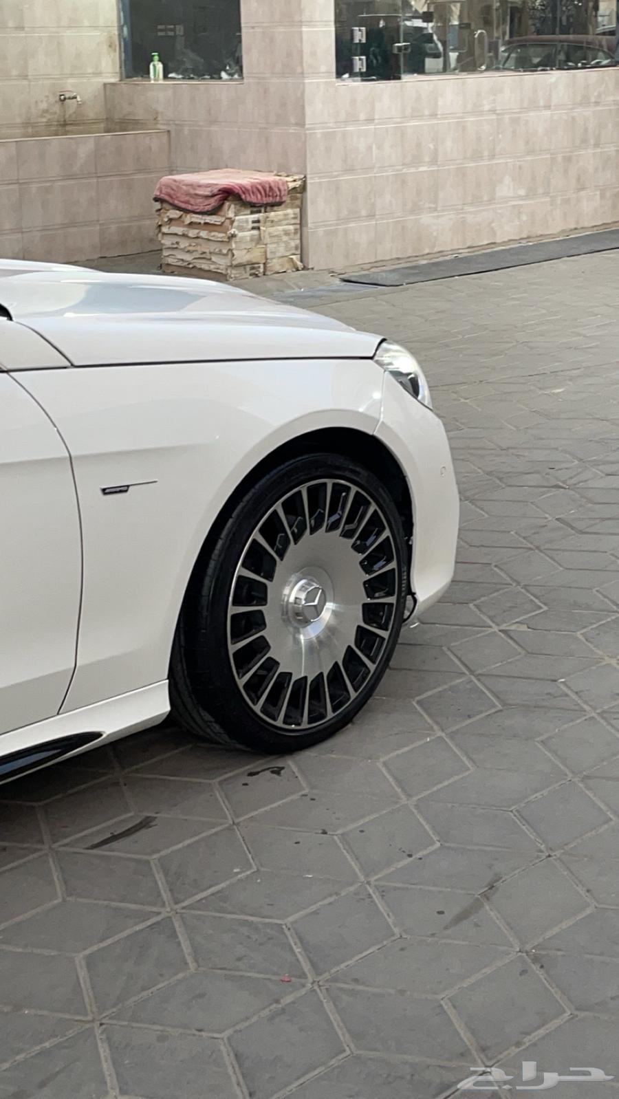 Mercedes E500 201163845050462722112