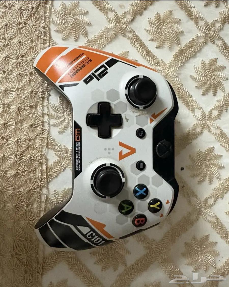 Xbox controller for sale, highest offer63743295427970110