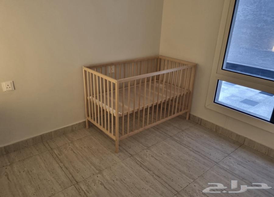 مهد - سرير بيبي ايكيا مع فرشة ايكيا Ikea Crib and Mattress63733666692097113