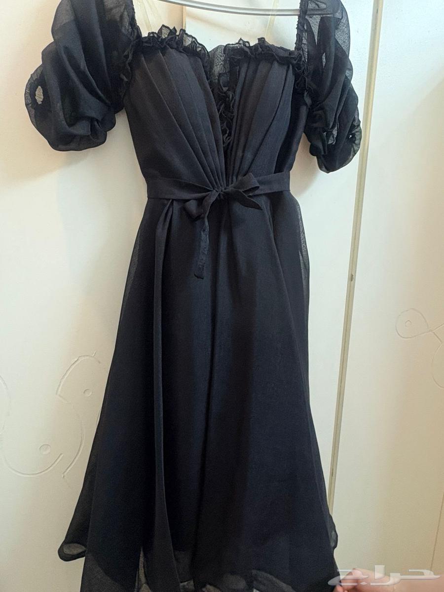 Very clean dresses in sizes M and S worn once or twice63741318576258110