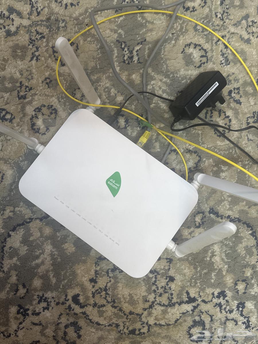 Huawei Salam 5G router, my brother's new one with all its accessories63744505978497110