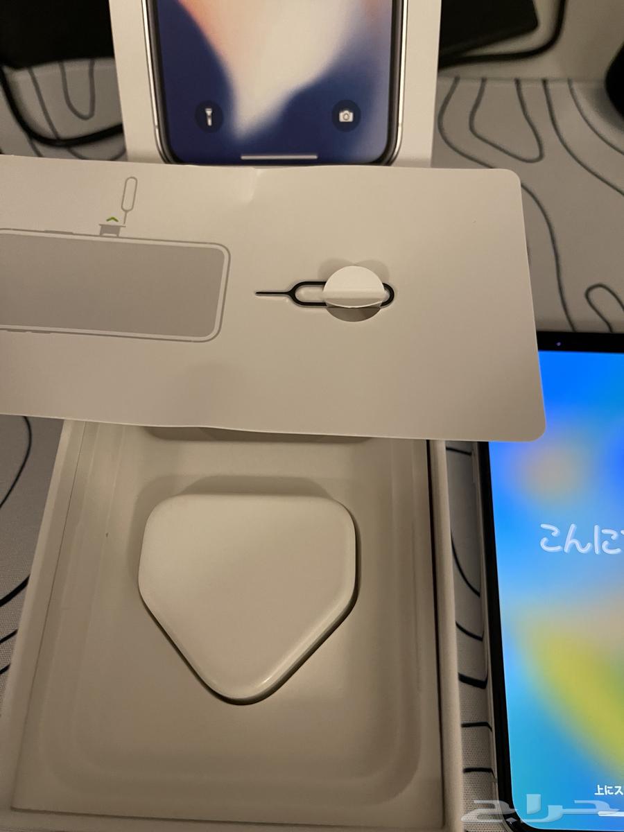 iPhone X in very clean condition63743766856066113