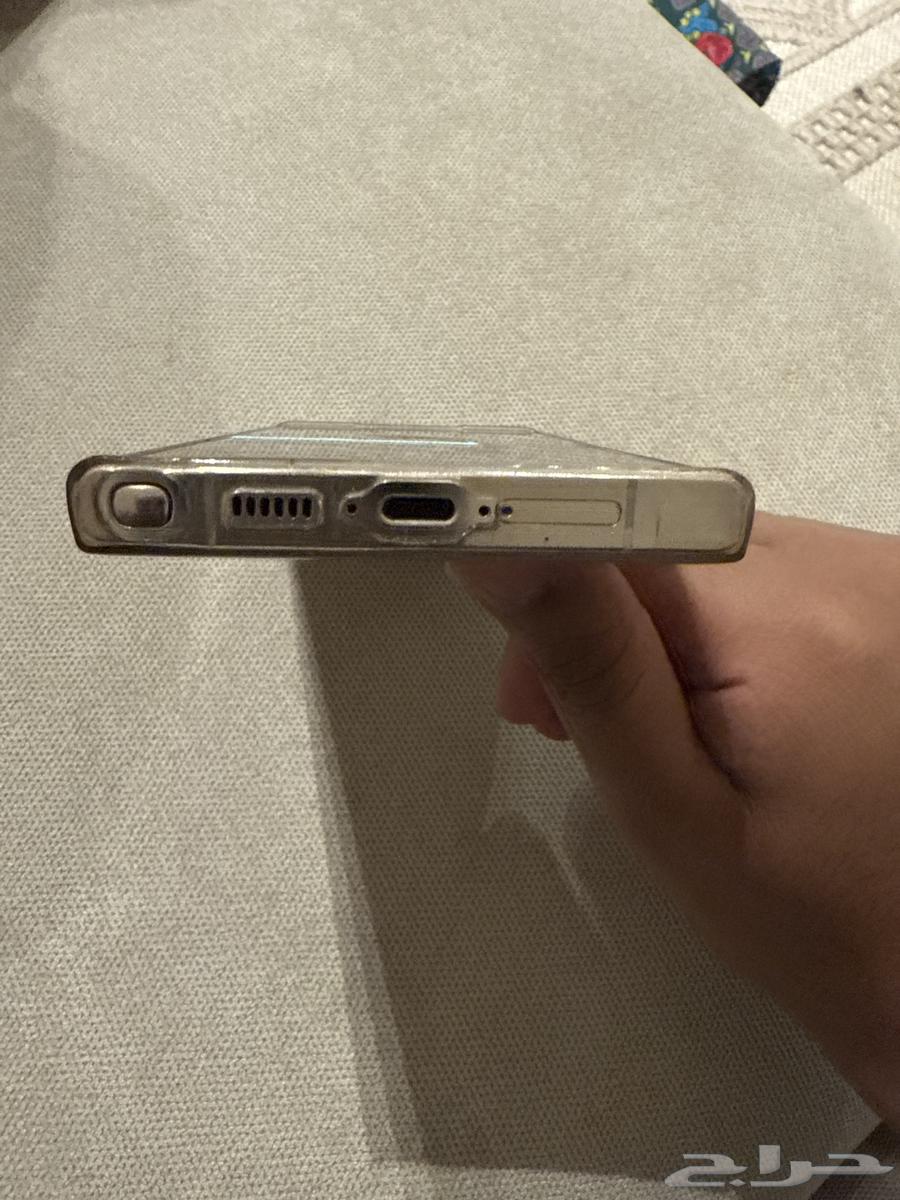 S23 Ultra with broken screen63744134906754112