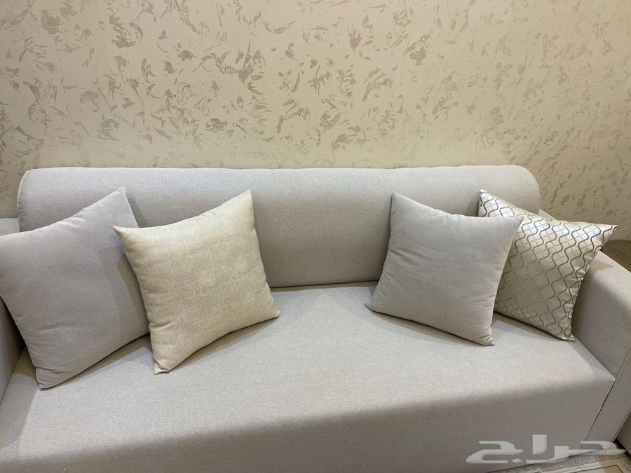 4-piece sofa with cushions and tables, very little used63739241517699111