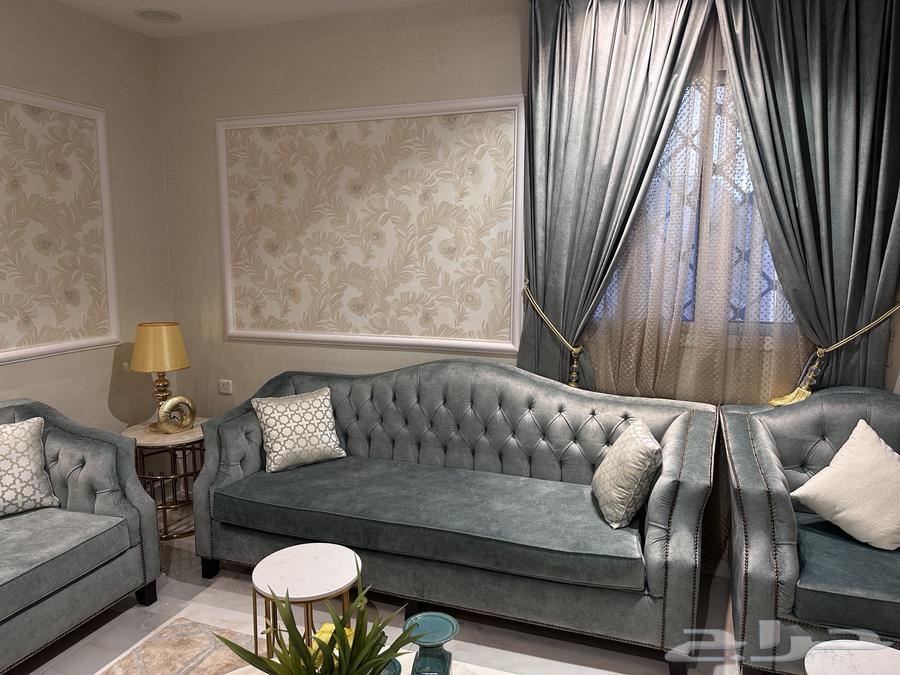 Sofa set with curtain and tables63744315774210113