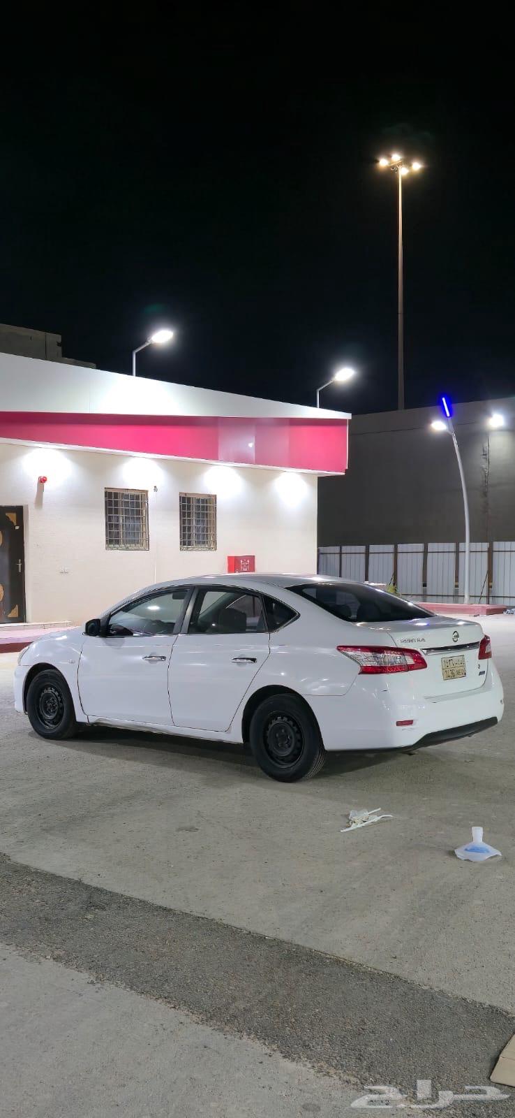 Nissan Sentra63855425357570112