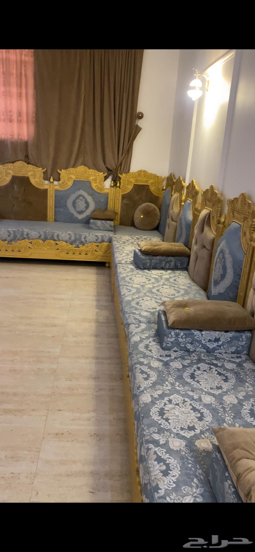 My brother's new sofa for sale, cost me 7000 and a bit, selling for 220063742547833730110