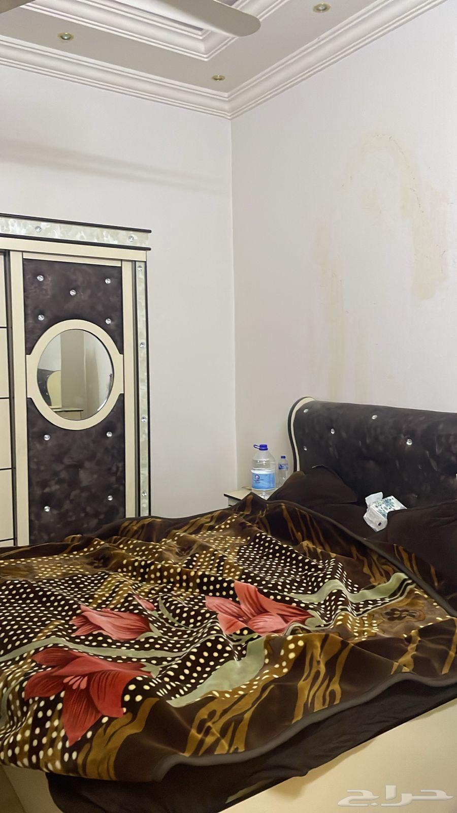 Bedroom for sale in very good condition with all its items63740374964353113