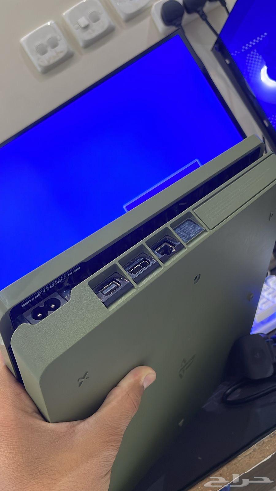 للبيع سوني 4 خاص- بلايستيشن 4 خاص63745156751618112