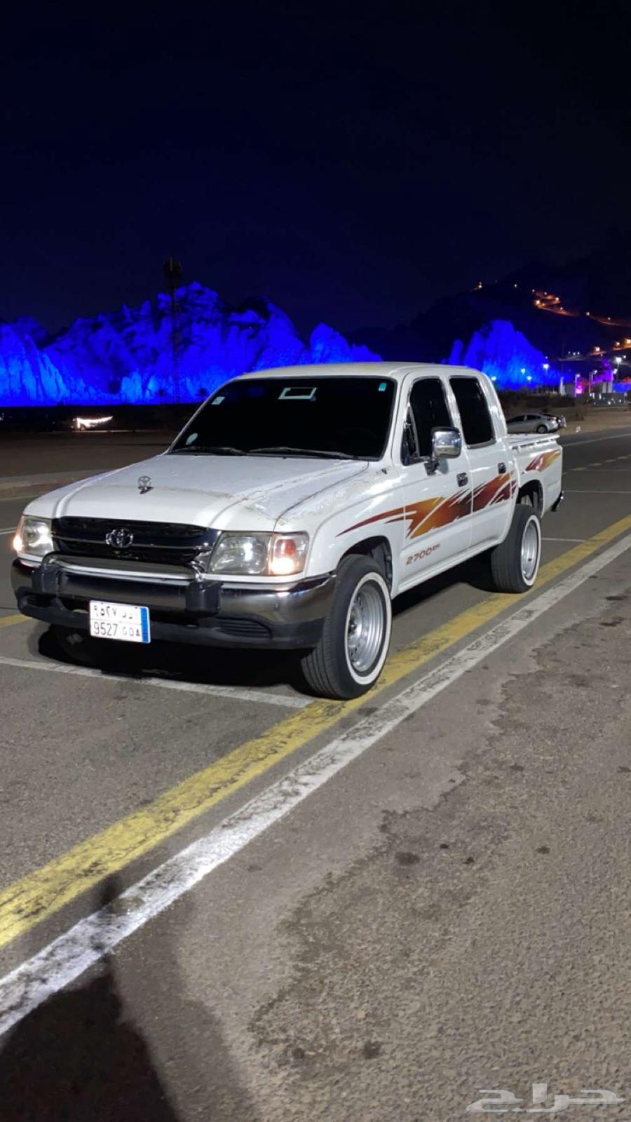 HiLux 200463860656829698113