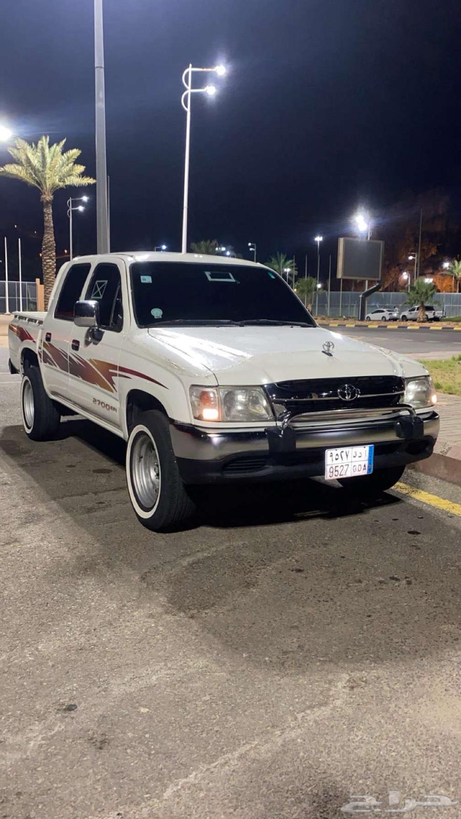 HiLux 200463860656829698110