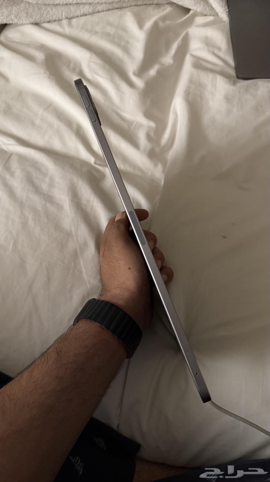 آيباد برو 11 إنش M2 نظيف جد ا   كرتون   شاحن   قلم63761216550786113