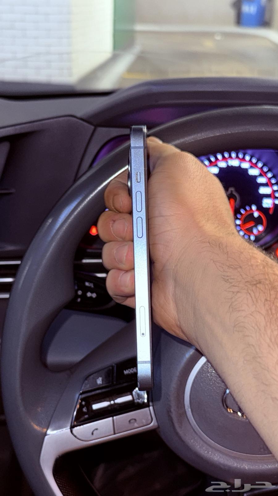 iPhone 1463750426710145114