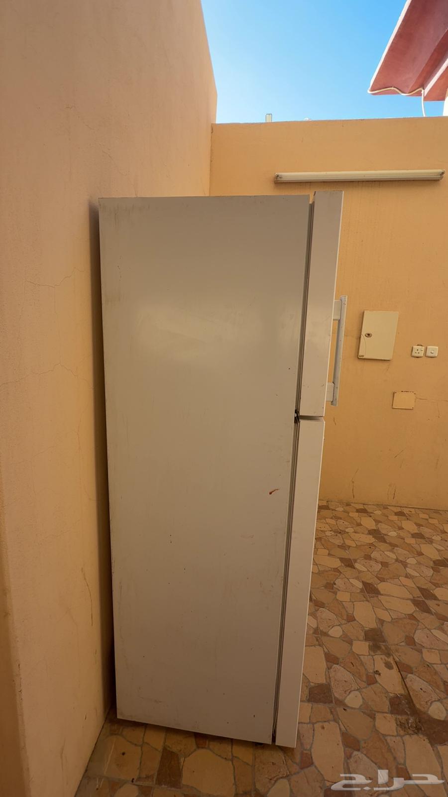 ثلاجه كبيره للبيع63756265386883110
