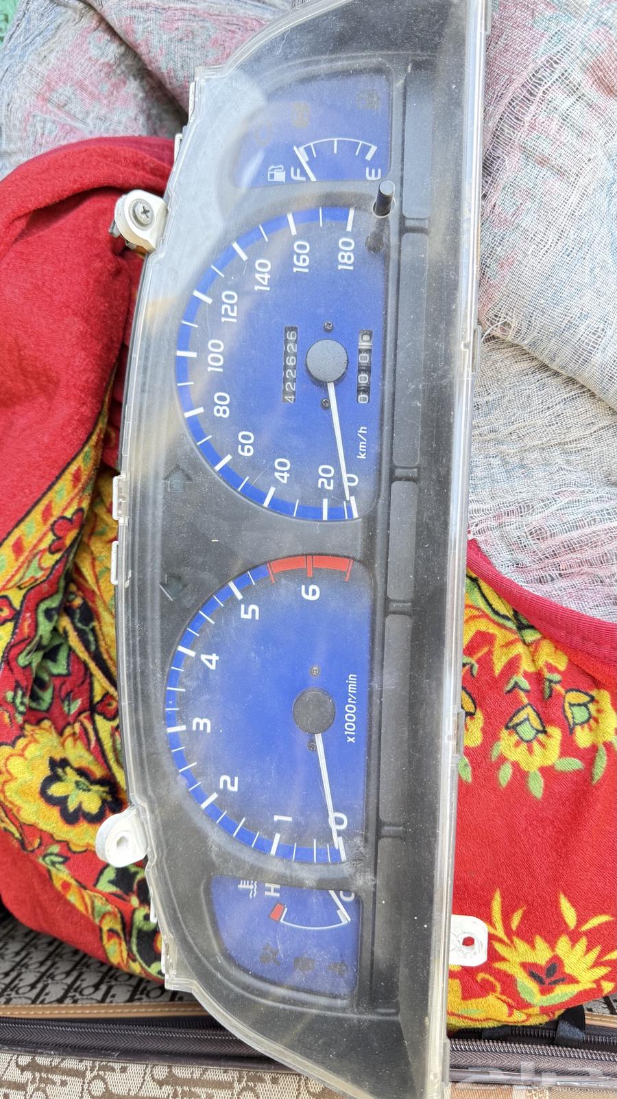 Toyota Hilux 2002 to 2005 speedometer63866144729219110